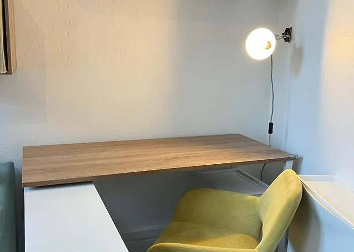 Les Nids De Le Canari