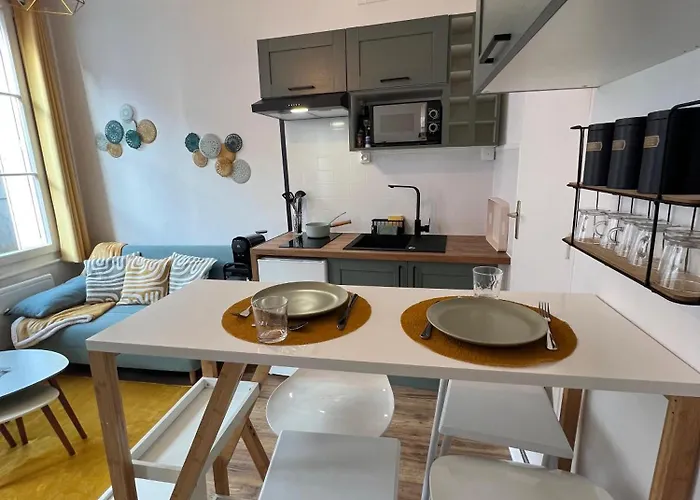 Les Nids De Le Canari * لووْ