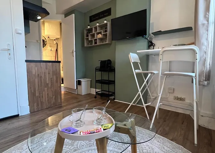 Les Nids De Le Canari * لووْ