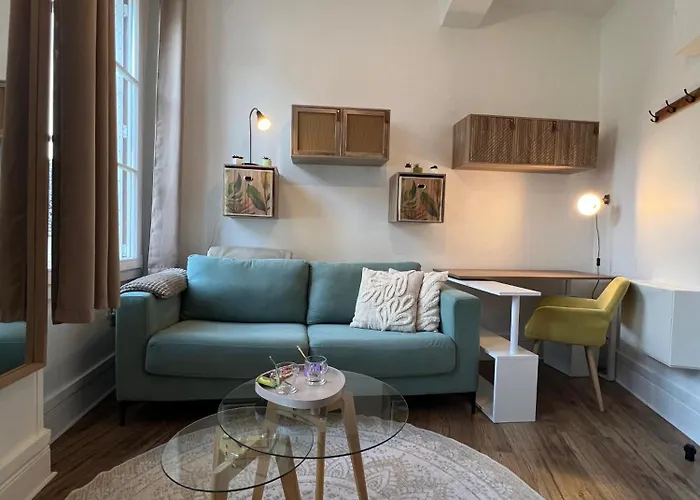 Les Nids De Le Canari *